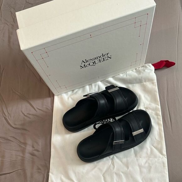 Alexander McQueen Oversized Slide Sandal (Women) 38 rubber black - Picture 10 of 11